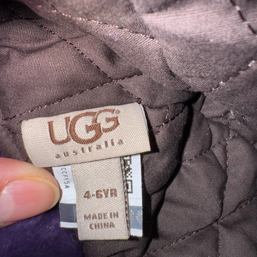 UGG Kids Lavender Shearling Hat - Picture 7 of 7
